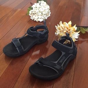 Teva Men’s Black Gray Sandals SZ 10